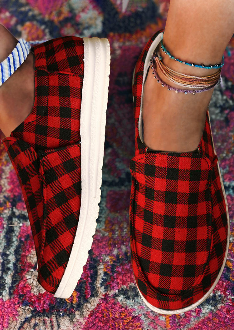 Buffalo Plaid Slip On Flat Sneakers - Red - Fannyme